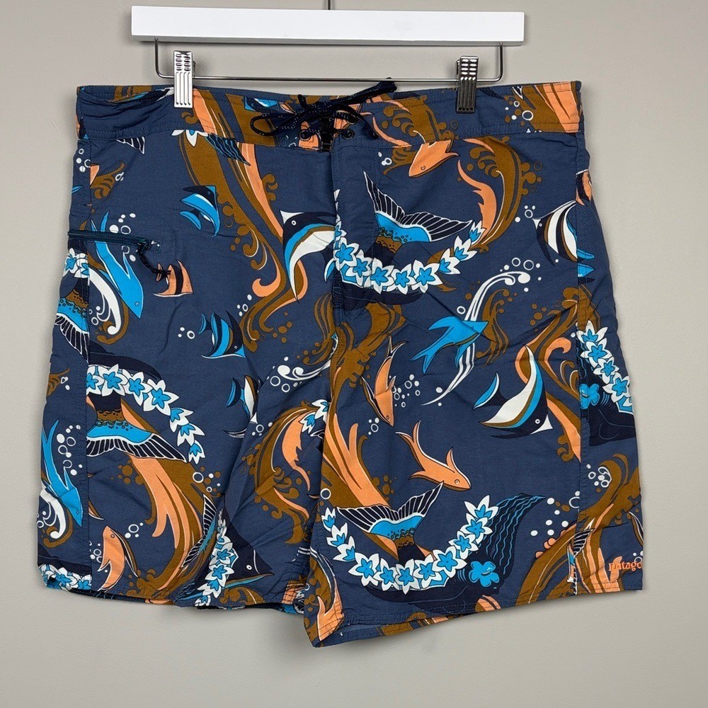 Patagonia Men’s Wavefarer Blue and Orange Board Shorts Paradise Fish SZ 36