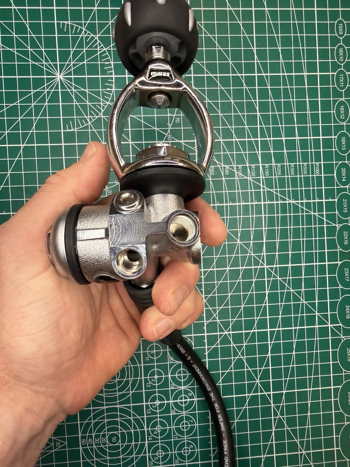 Mares Proton 42 Regulator set “She Dives” Edition w/Matching reg bag – Yoke