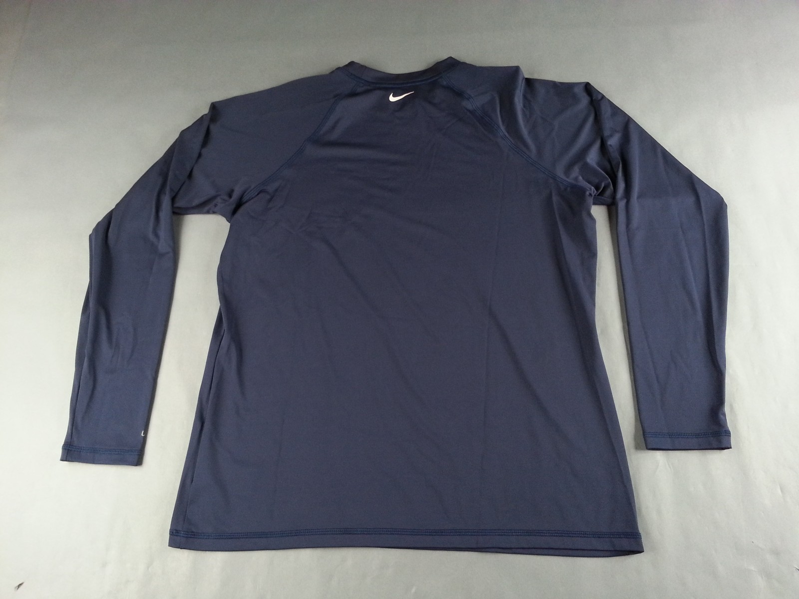 Nike Swim Men’s XL Dri-FIT Long Sleeve Rash Guard UPF 40+ Navy Blue NWOT