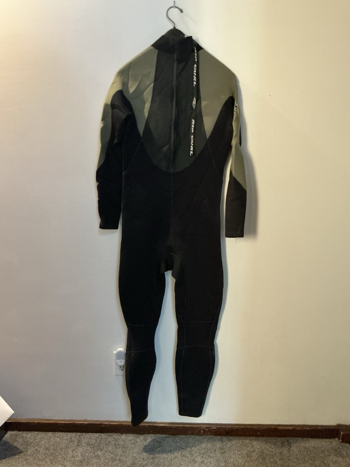 Rip Curl Classic Wet Suit Mens XL – Black & Army Green – Rare