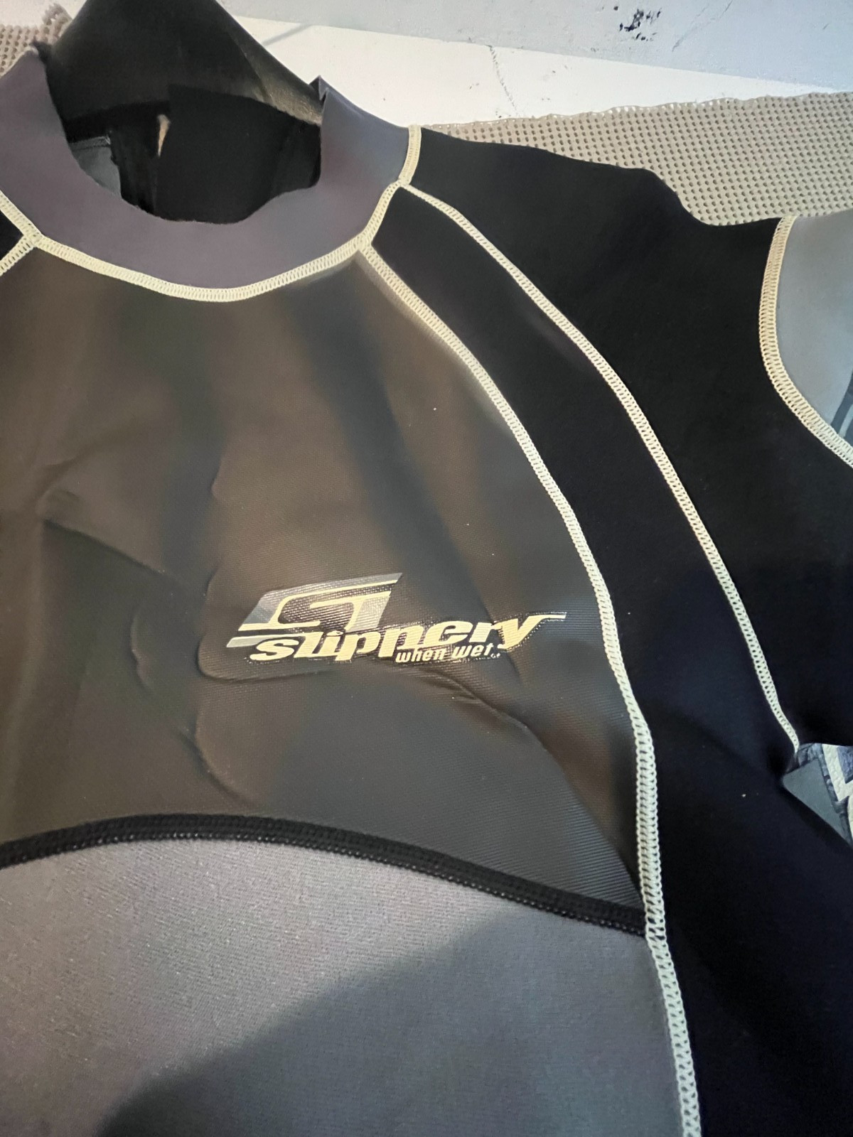 Slippery When Wet Octane wet suit tag size L