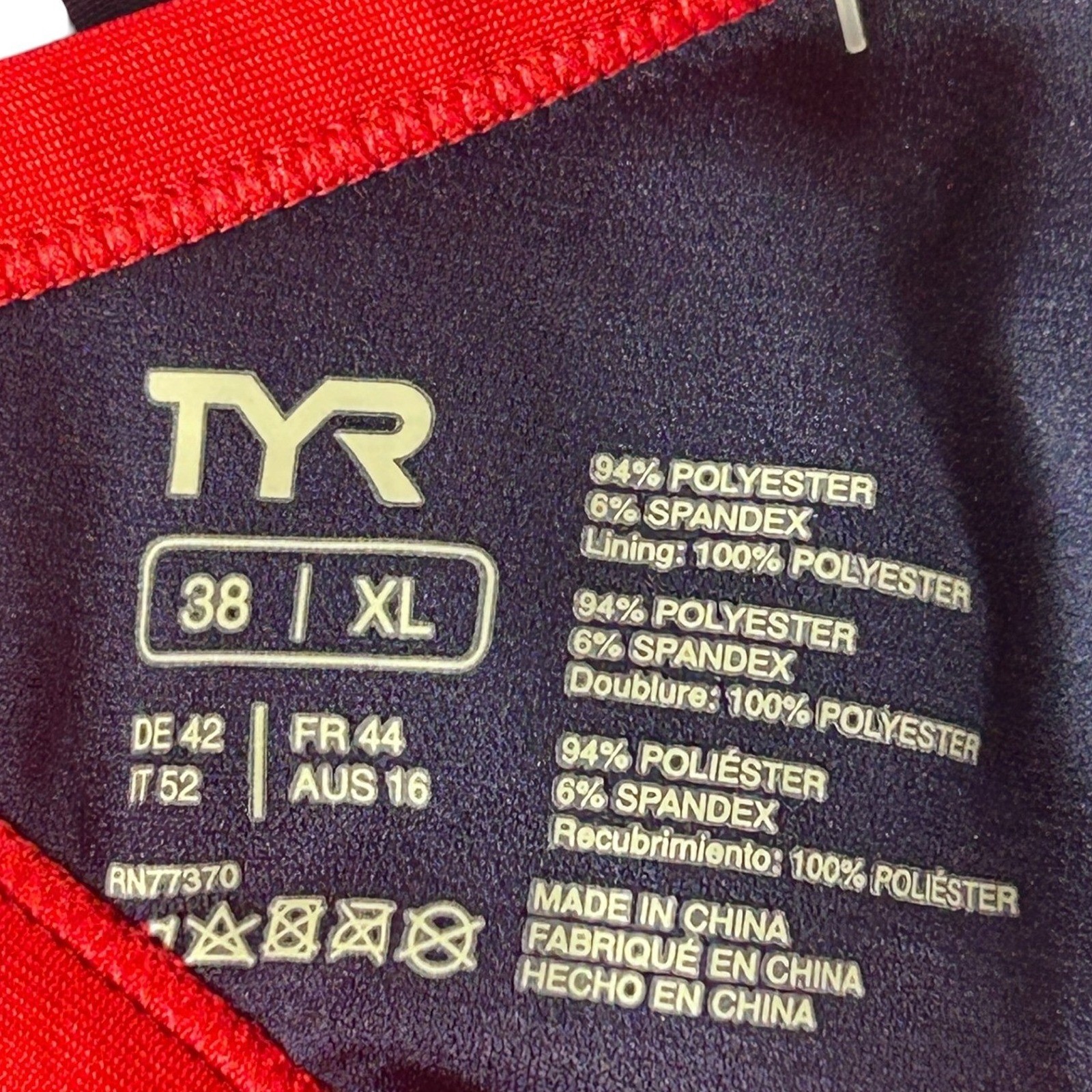 TYR Durafast Elite Diamondfit USA One Piece Swimsuit Navy Red White XL 38 NWT