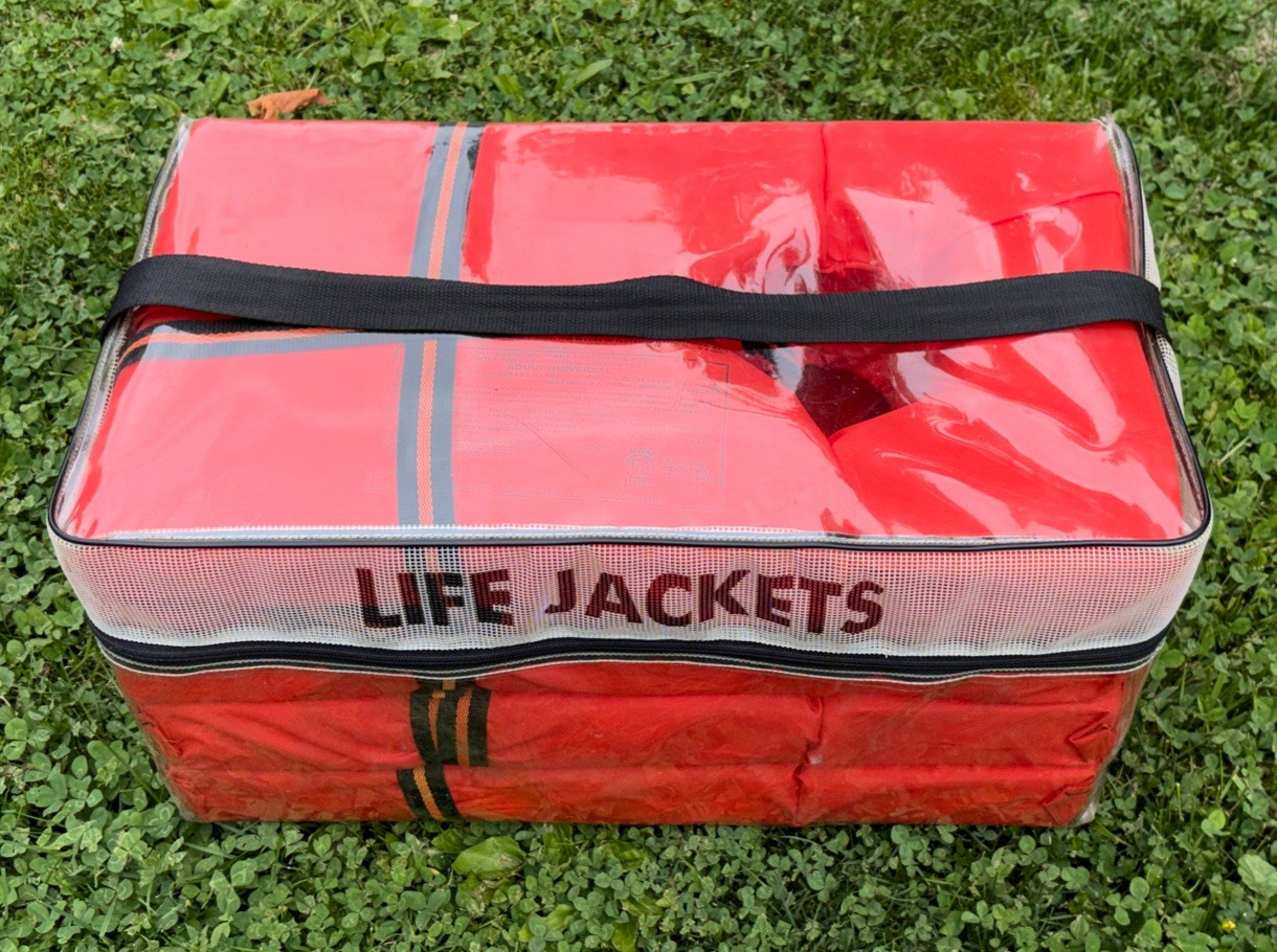 Life Vests West Marine™ 4-Pack w/bag Type 2 Adult Size 30″ – 52” 90+