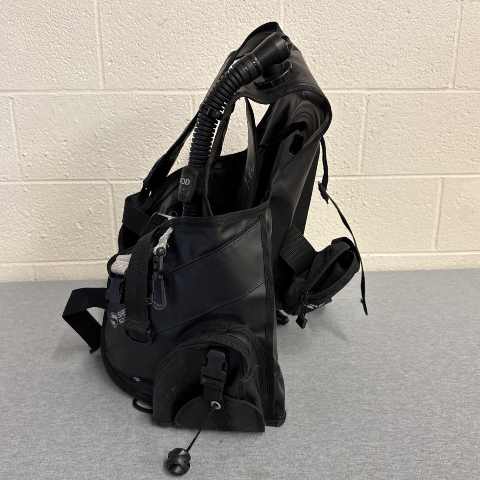 Sherwood Zodiac+ Water Resistant Scuba Diving Medium