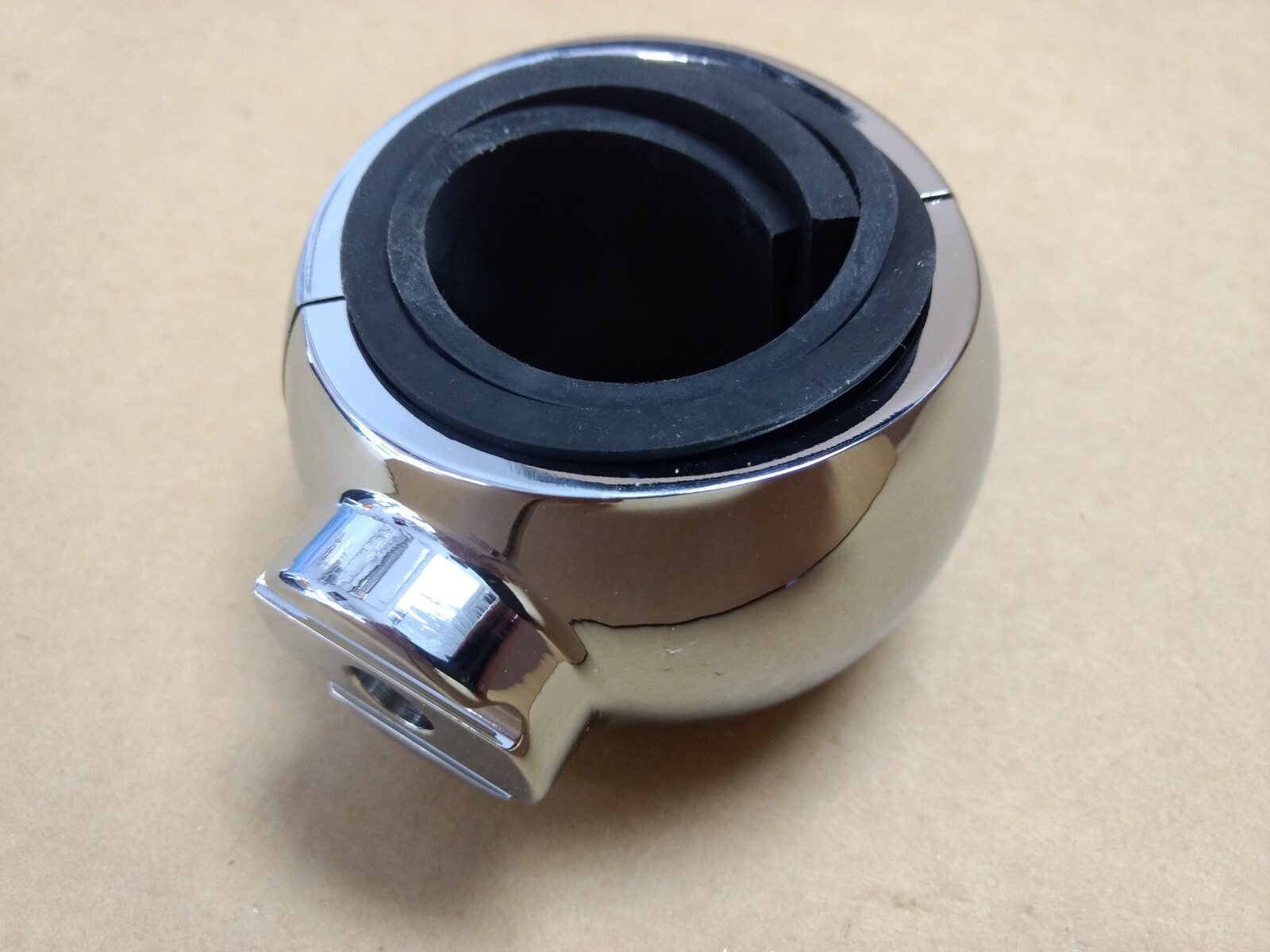 UNIVERSAL ALUMINUM WAKEBOARD WAKE BOAT TOWER SPEAKER CLAMP 2-1/2 2-3/8 2-1/4