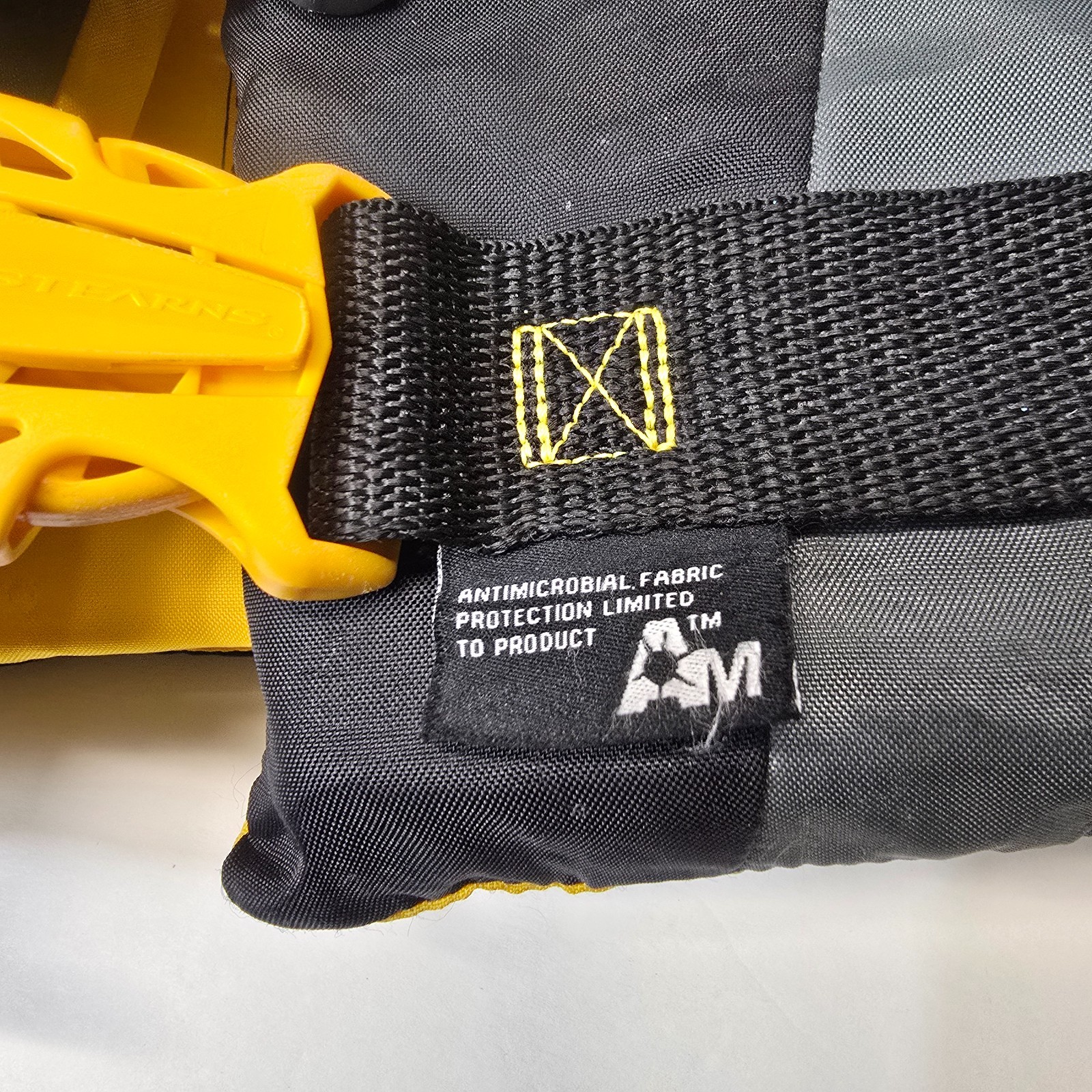 Stearns Life Jackets Black/Yellow ~ Adult S/M~ Life/ Ski~Jacket~ Vest~