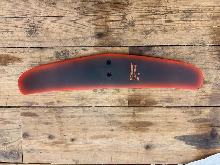SLINGSHOT REAR WING 42CM