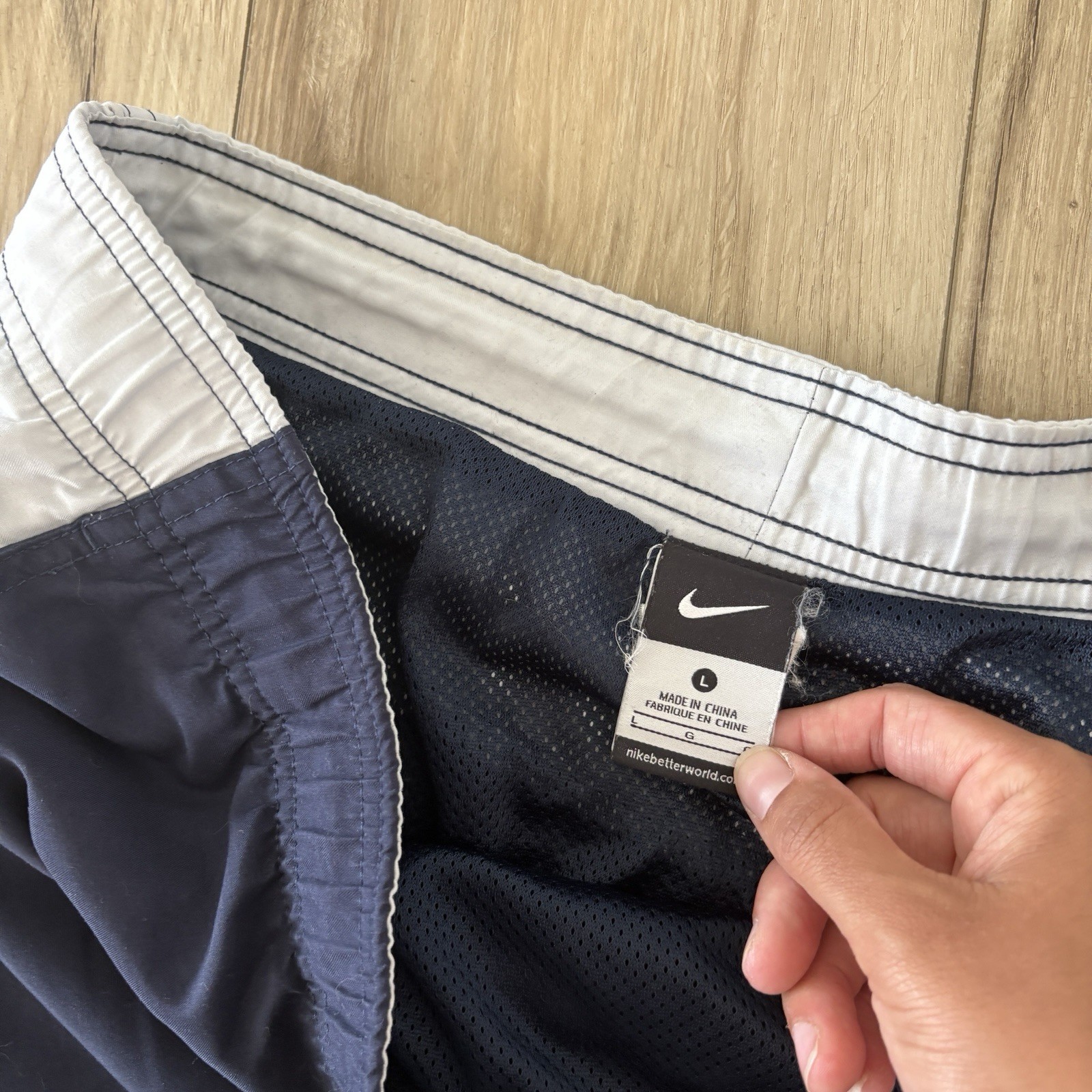 Nike Men’s Swim Trunks Navy Blue Size Large L Drawstring Mesh Lined