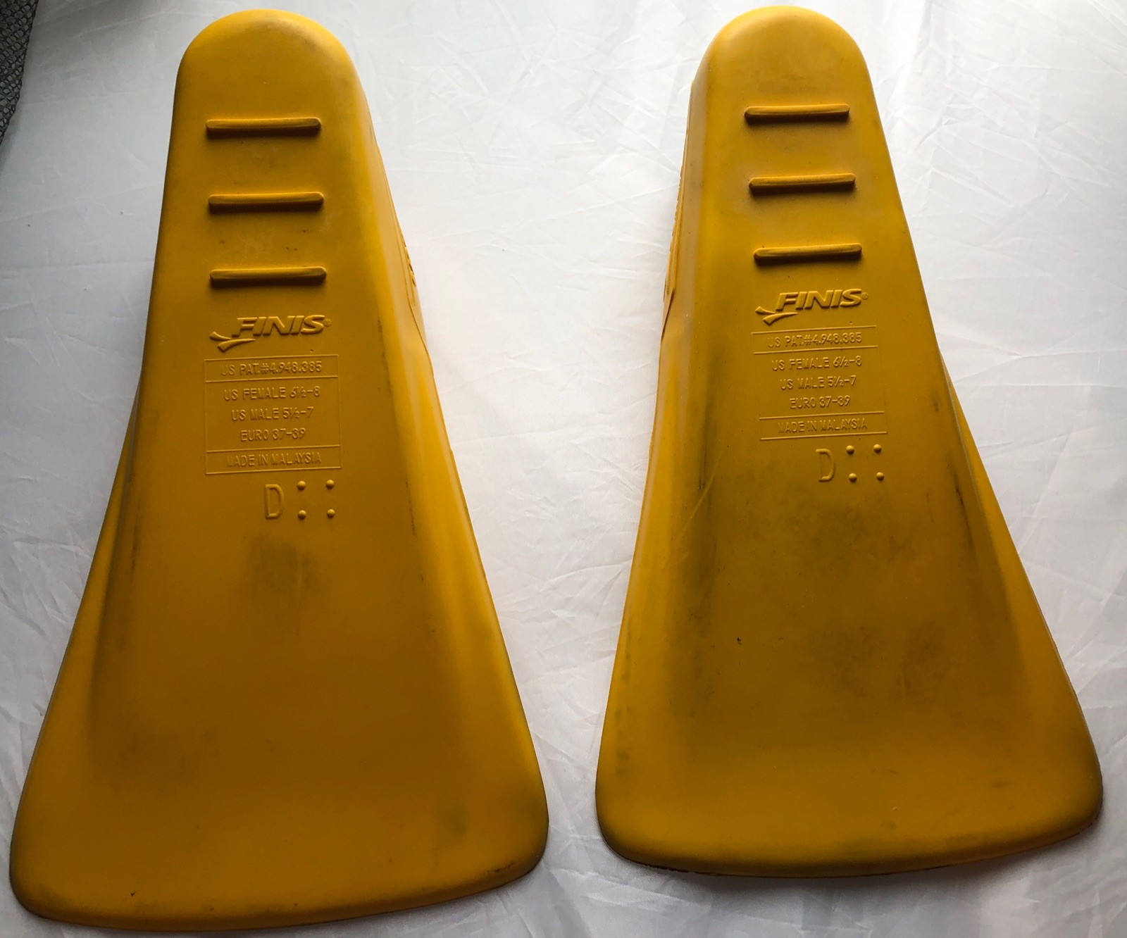 VINTAGE FINIS Zoomers Gold Swimming Fins Size D Sz (5.5-7 Men’s) (6.5-8 Women’s)