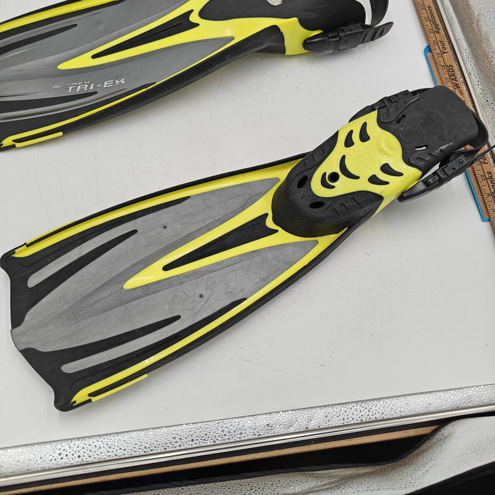 Tusa Solla Dive Fins-Black-Large/X-Large (Mens 10-14) Open Heel Scuba Snorkel