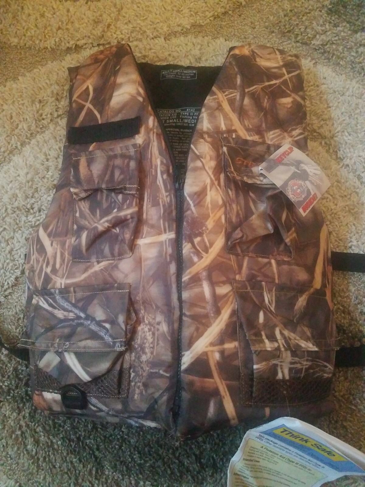 Stearns Adult S/M 32-40″ over 90 lbs Fishing Vest camouflage Coast Guard Approve