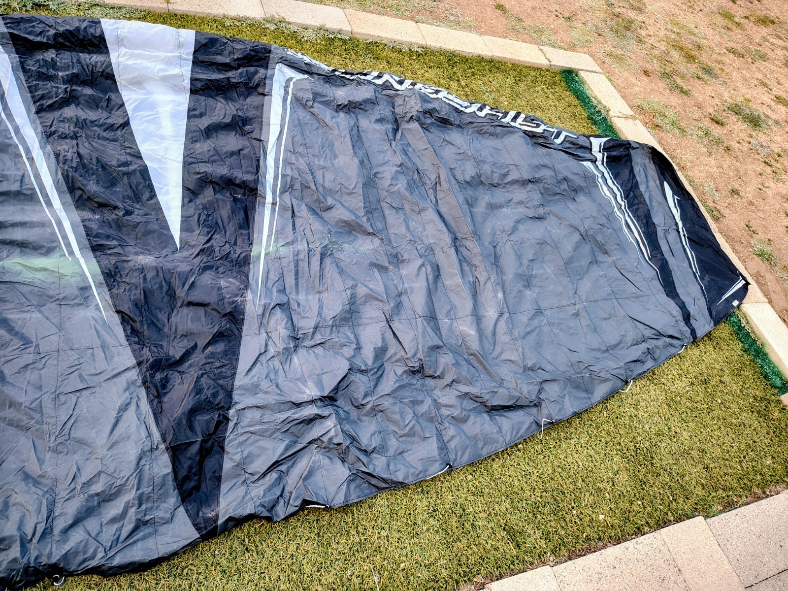 Slingshot B 8 Meter Ram Air Foil Kite 4 Line With Bar