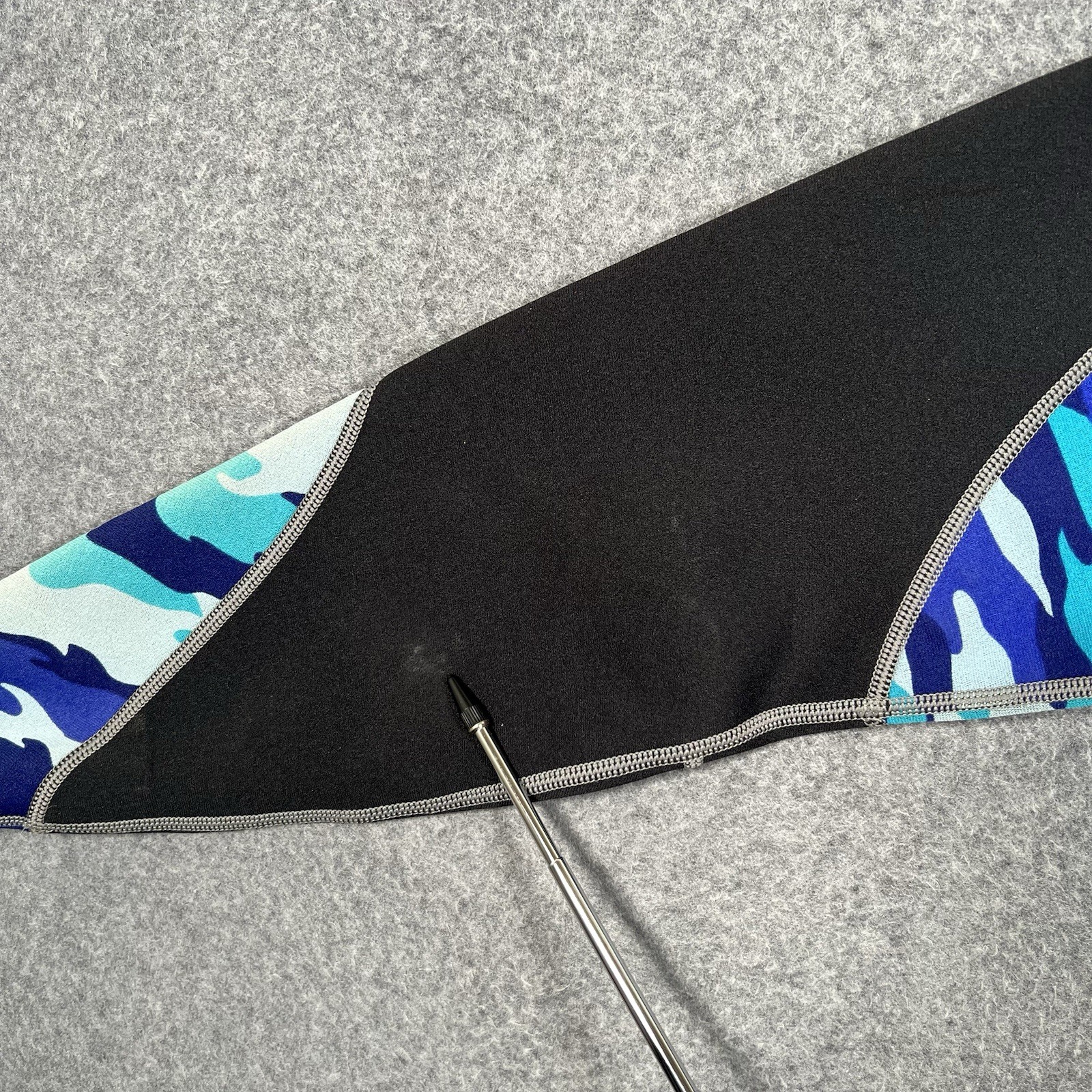 Slippery Matrix Wetsuit Long Sleeve Top L Blue Camo Pullover Neoprene Swim Surf