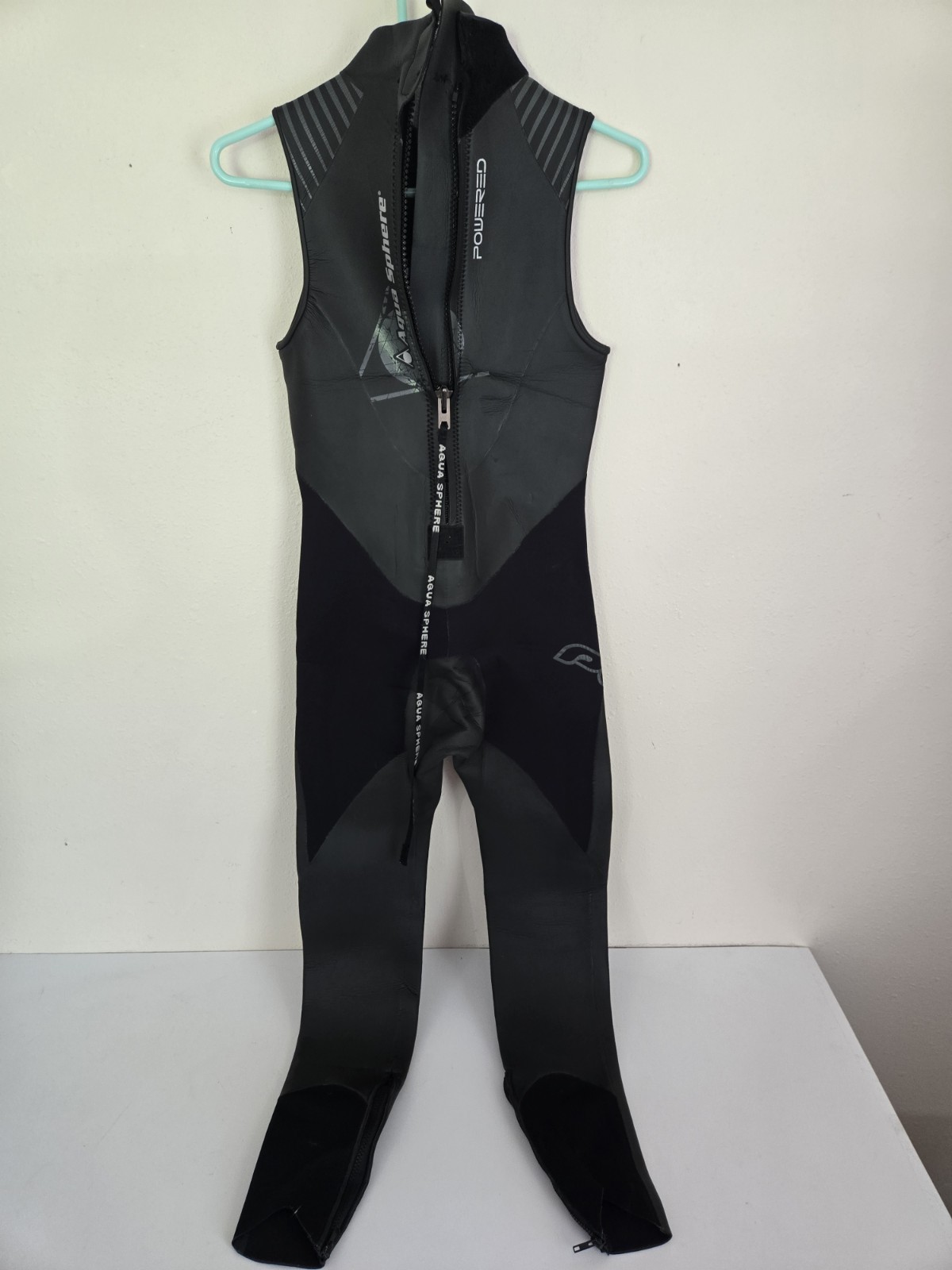 Aqua Sphere Sleeveless Neoprene Surf Scuba Bodysuit Size Medium FREE SHIPPING