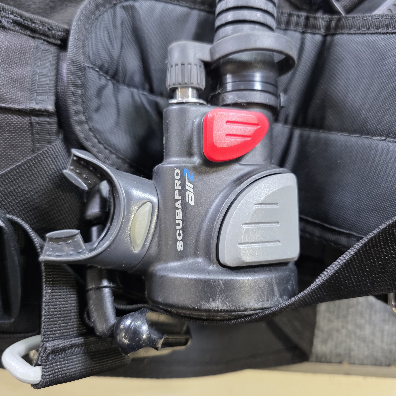 Lady Hawk Scuba Pro (BCD) Black And Grey