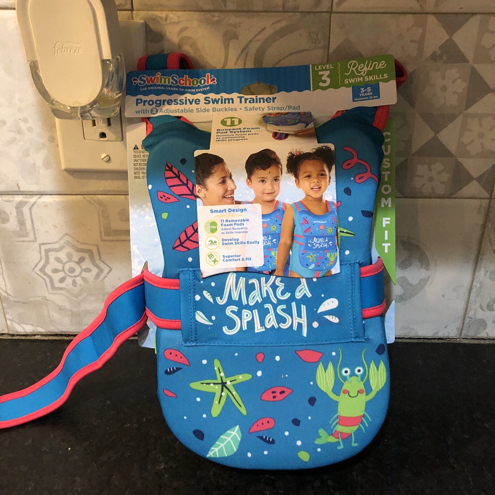 Swim School Progressive Swim Trainer Level 3 -Safety Vest = Ages 3-5 Max 38 lbs