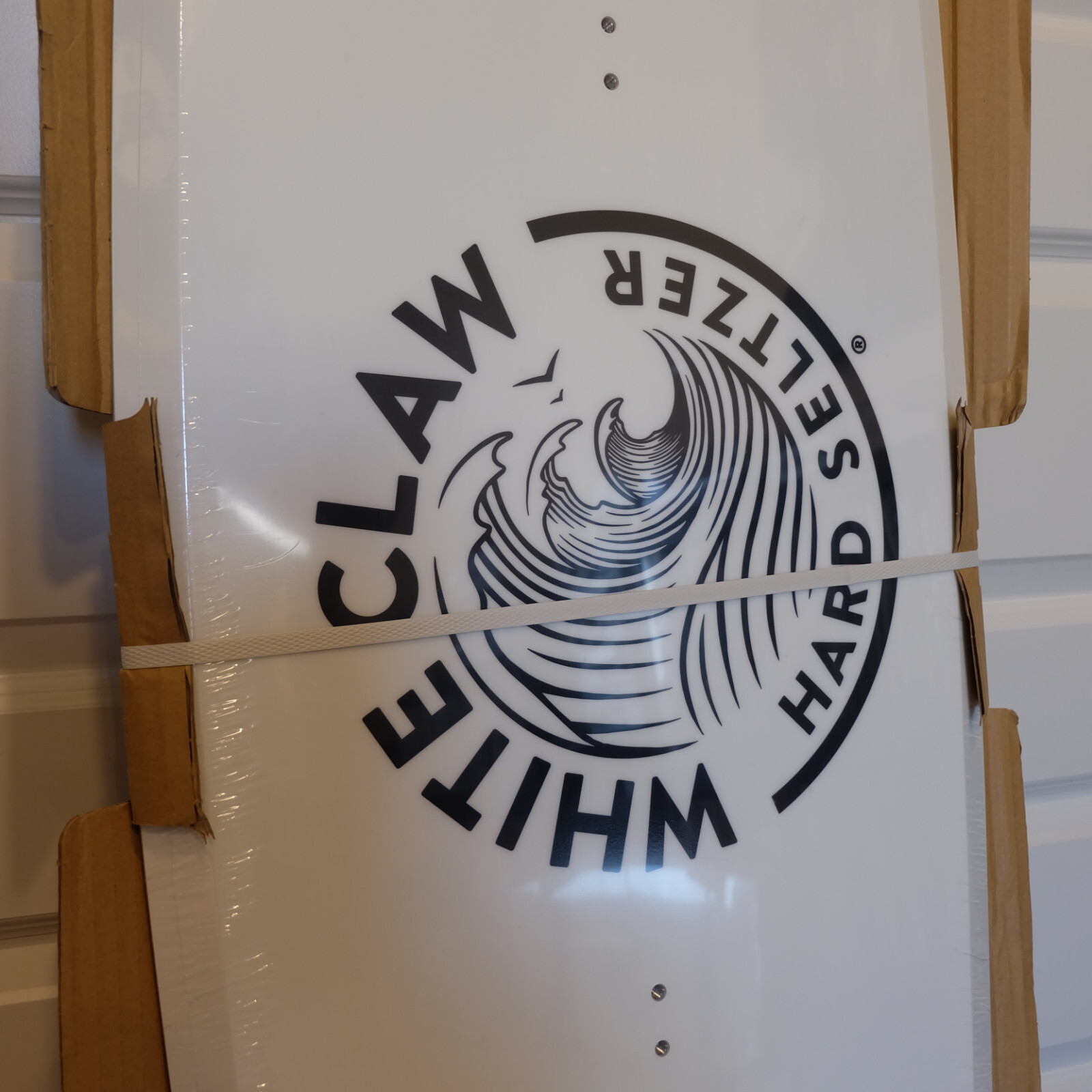 RARE White Claw Hard Seltzer Logo Promotional Wakeboard Wake Board 134cm – NEW