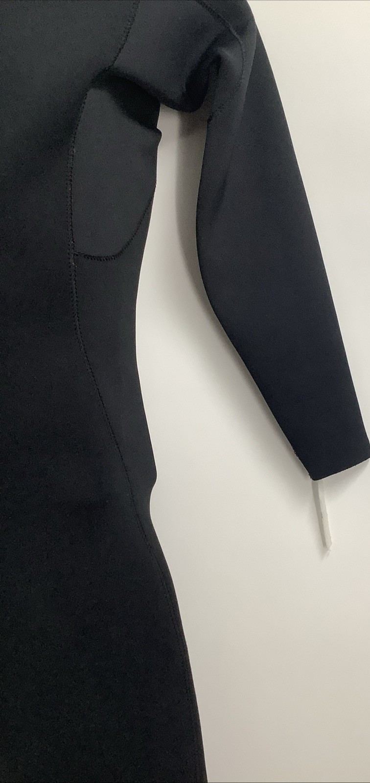 HyperFlex Men’s 3/2 mm VYRL Chest Half Zip Black Wetsuit Size Medium