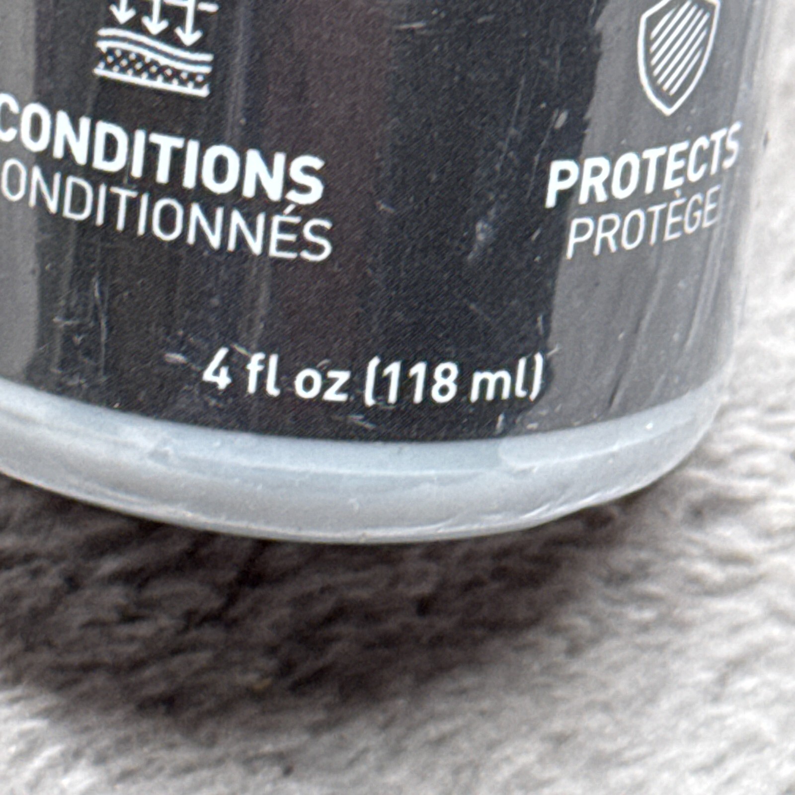 GEAR AID UV Protectant and Conditioner for Plastic Vinyl Rubber Nylon 4 fl oz