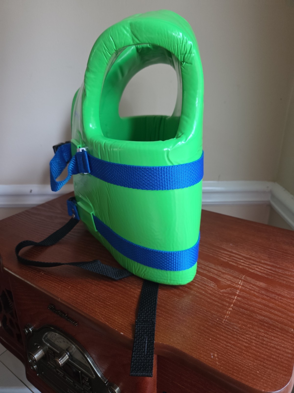 TRC Recreation Super Soft X Small Life Jacket Child Vest, Fierce Green (Used)