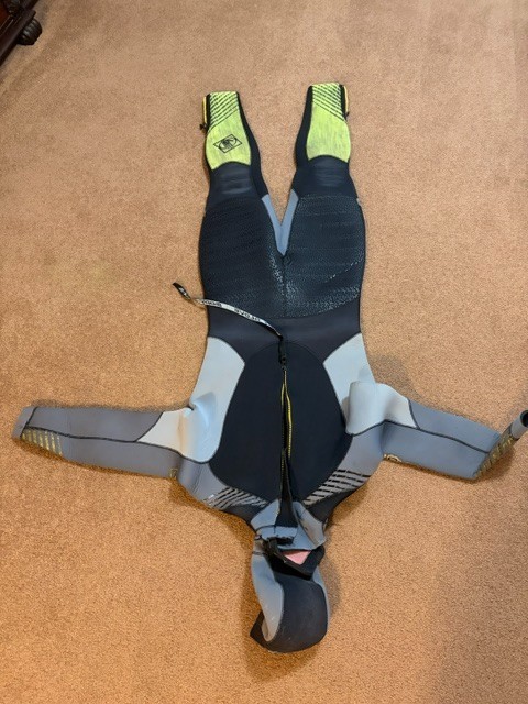 Body Glove 7mm Wetsuit Large