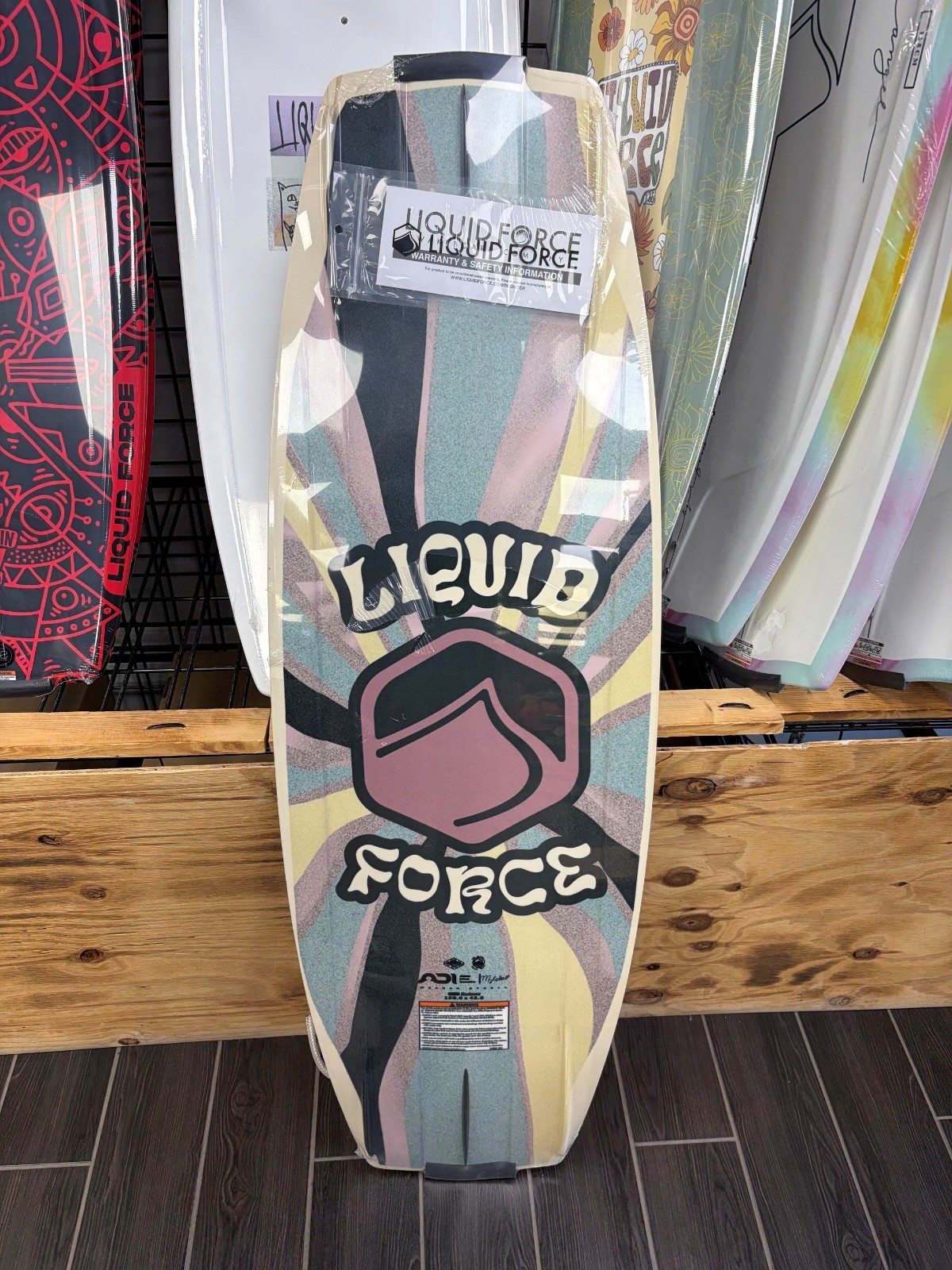 LIQUID FORCE ME 138CM (2025) WOMEN’S WAKEBOARD