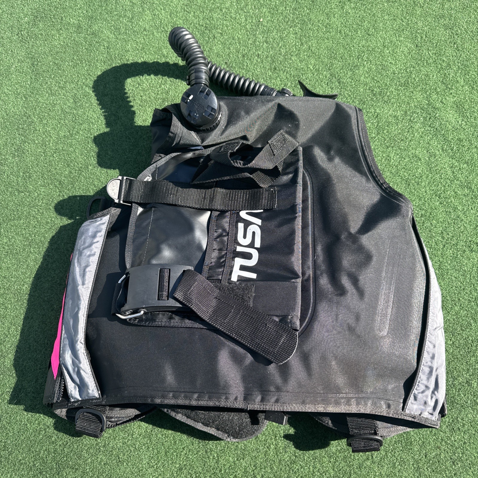 TUSA X-PERT Pink BCD- Weight Integrated BCD Size Medium Scuba