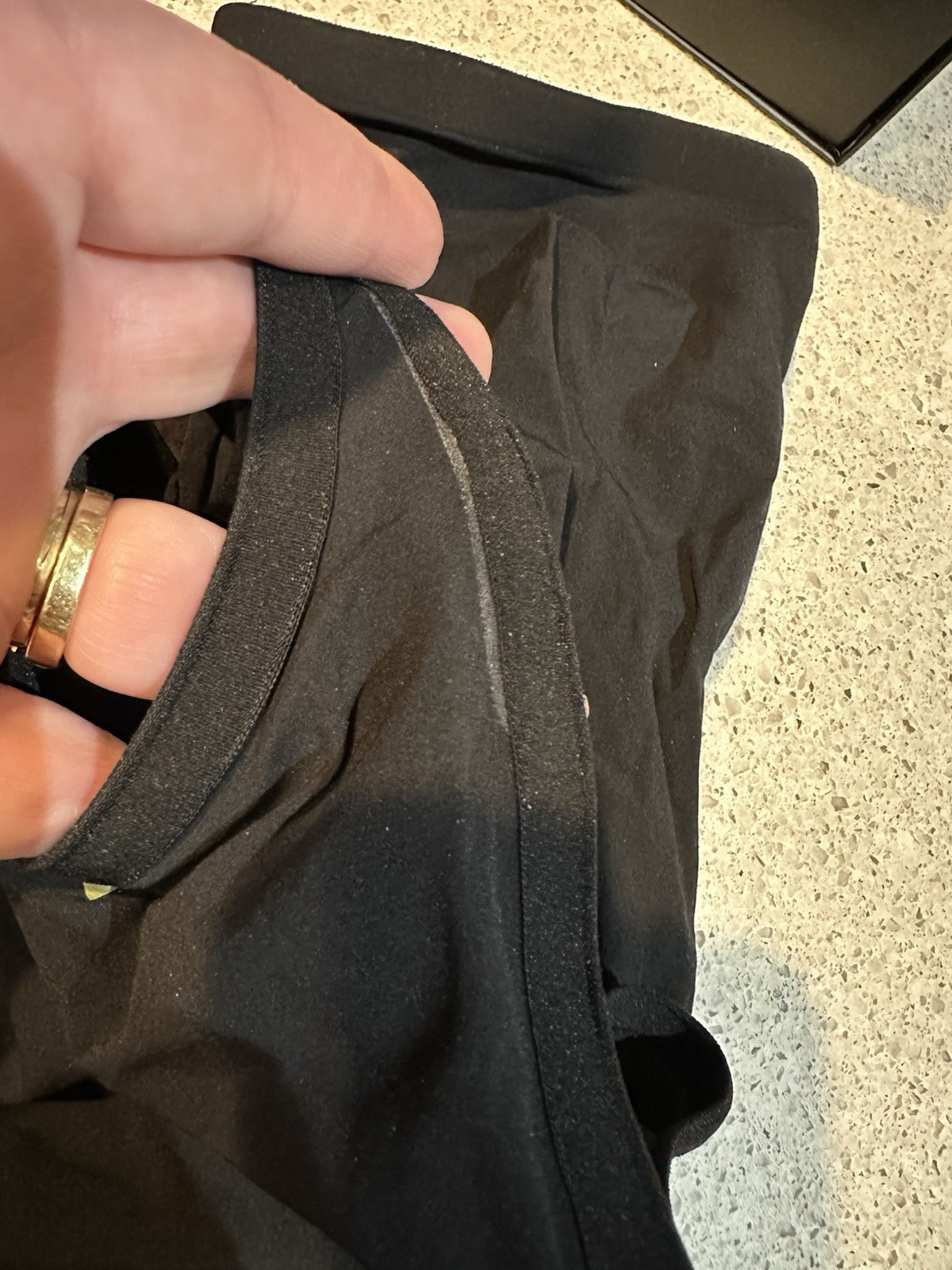 Arena POWERSKIN Carbon Air2 Open Back Black-Black-Gold Size 26