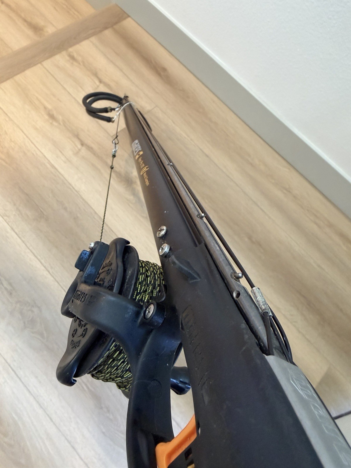 Mares Viper Pro 100 cm World Champion Spearfishing Speargun w/ Factory Reel