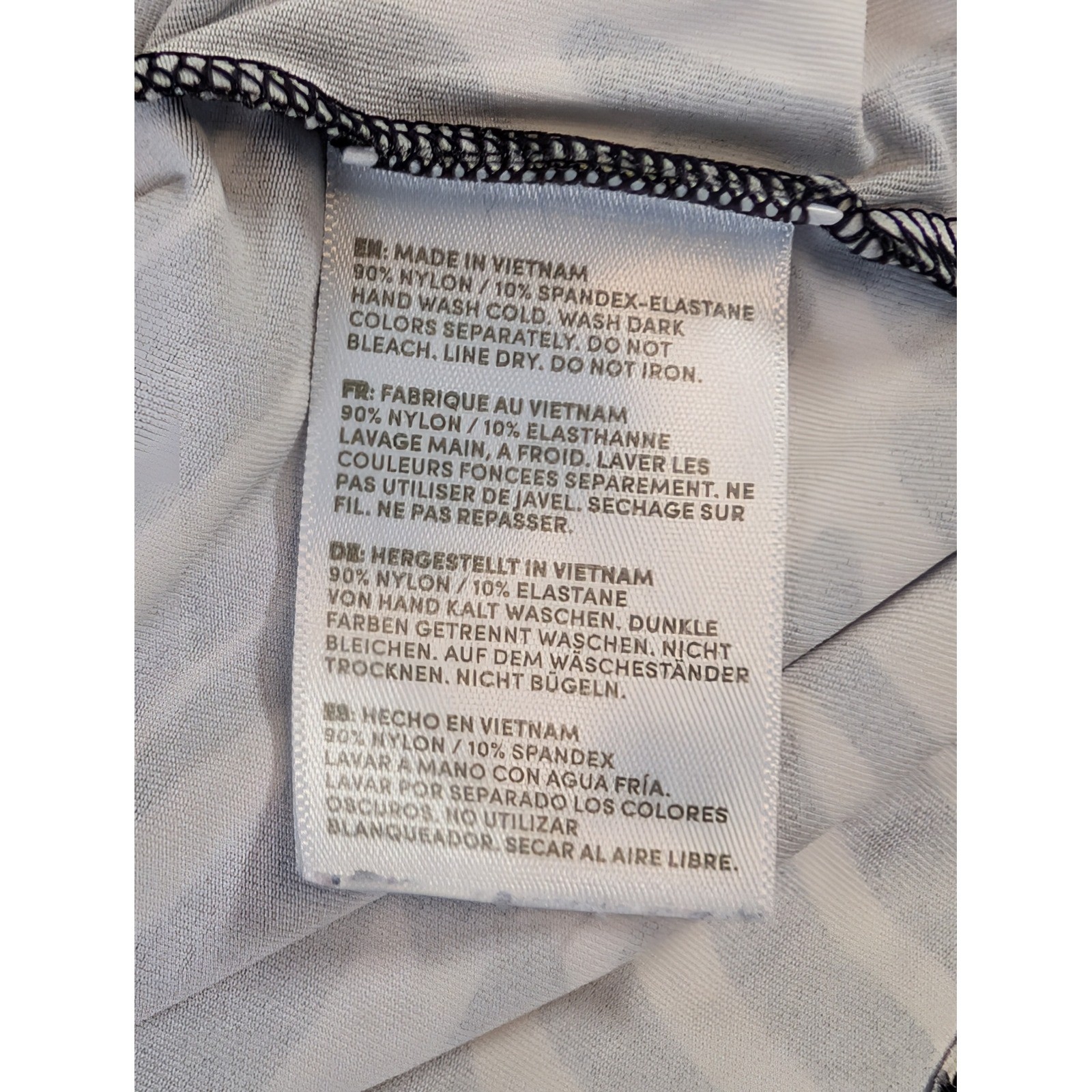 Lands End Womens 3X 24W-26W Swim Tee Rash Guard Black Ivory Abstract Zebra Print
