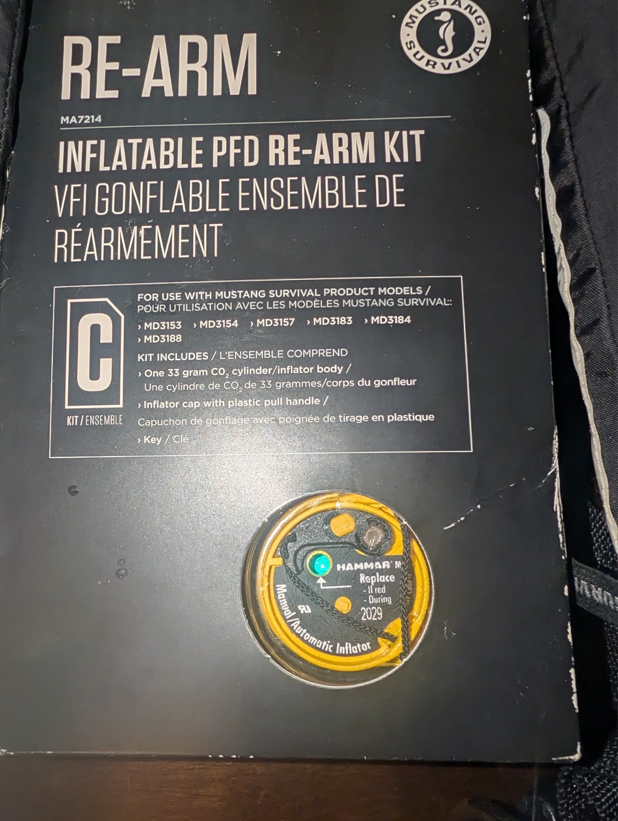 Mustang HIT Inflatable PFD with Tether Point & Harness W/ 2029 Re-Arm Kit