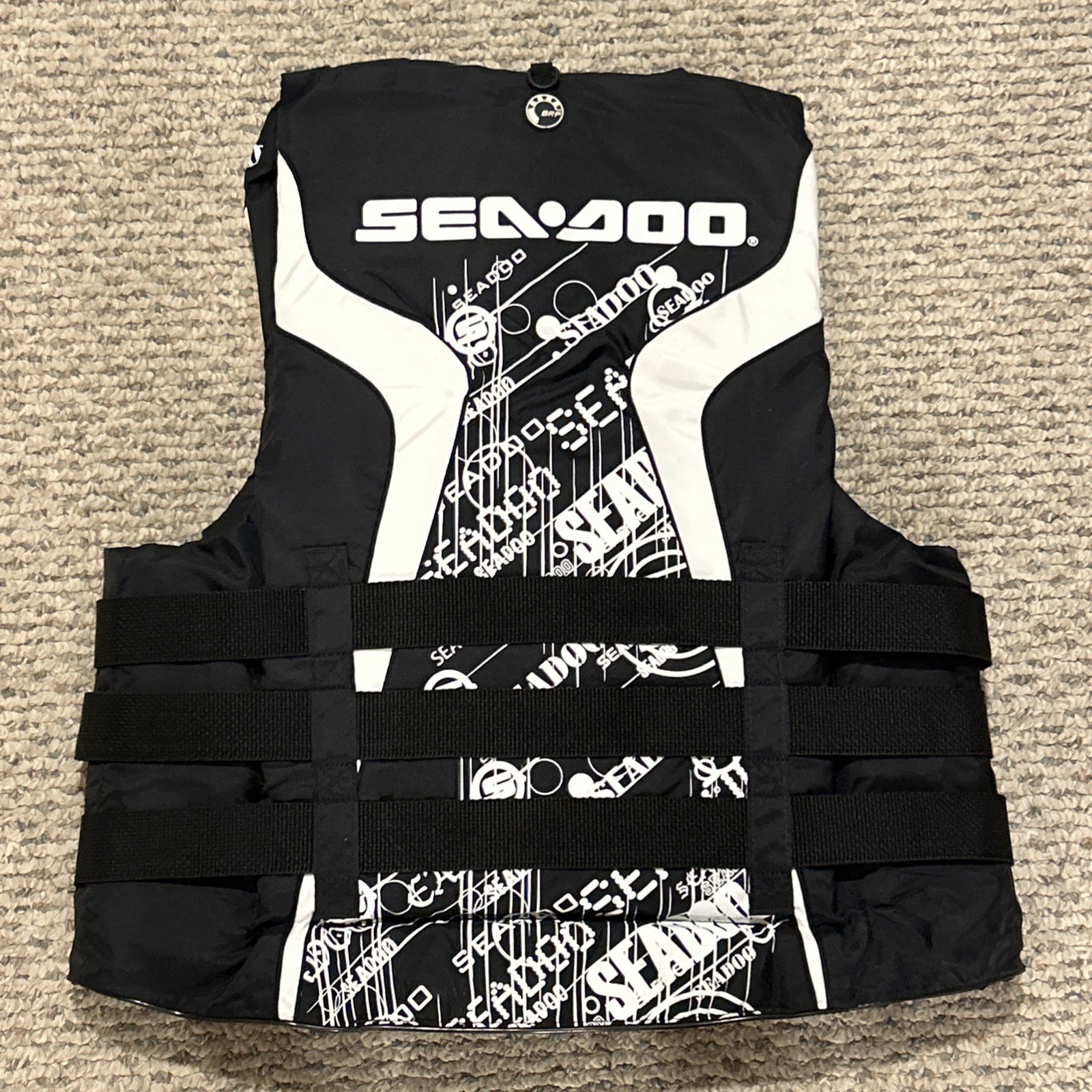 Sea Doo 1714 Ski Wakeboard Vest Unisex Size MED. Black Gray Pre-Owned