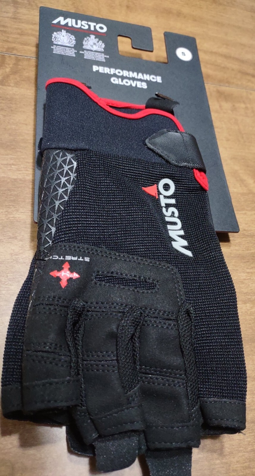 Musto, Sailing Glove Performance Glove Black size Small NEW