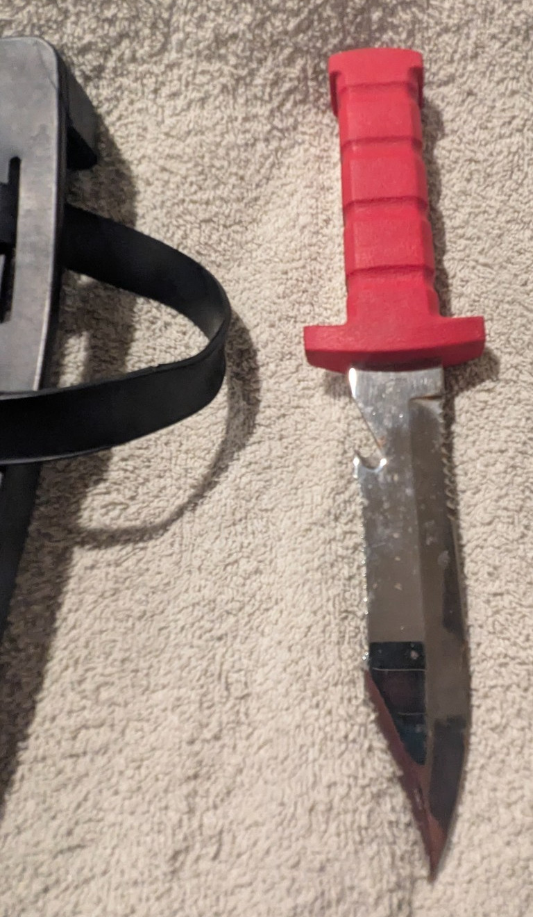 Vintage Dacor Stainless Steel Scuba Diving Knife w/ Rubber Leg Sheath Japan Red