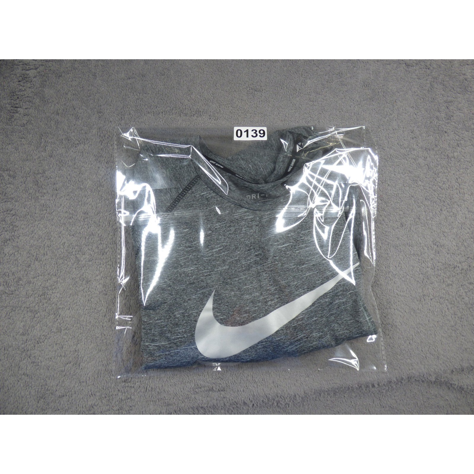 Nike Swim Dri-FIT Mens XXL Gray Rash Guard UPF 40 Short Sleeve Swim Shirt Shirt