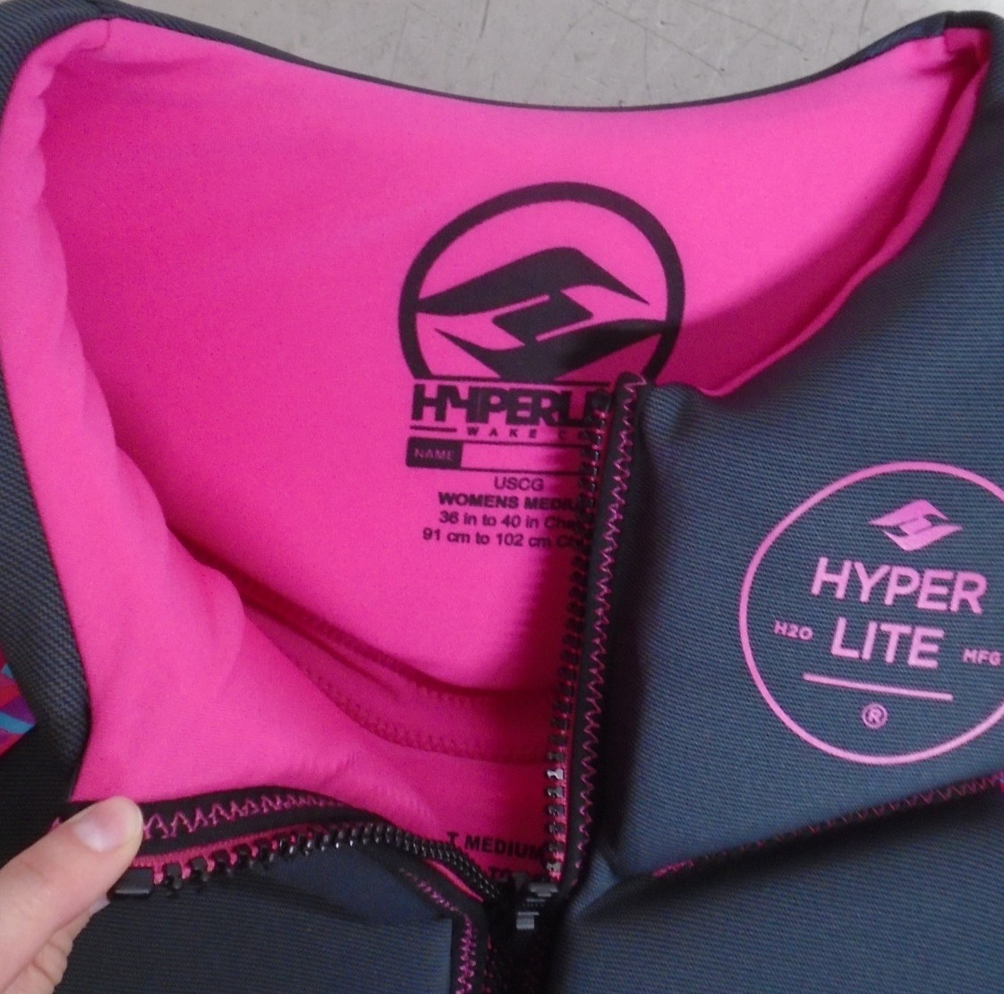 NEW Hyperlite Ladies Life Vest Jacket | Medium (36″-40″) | Pink/Black – 1186866