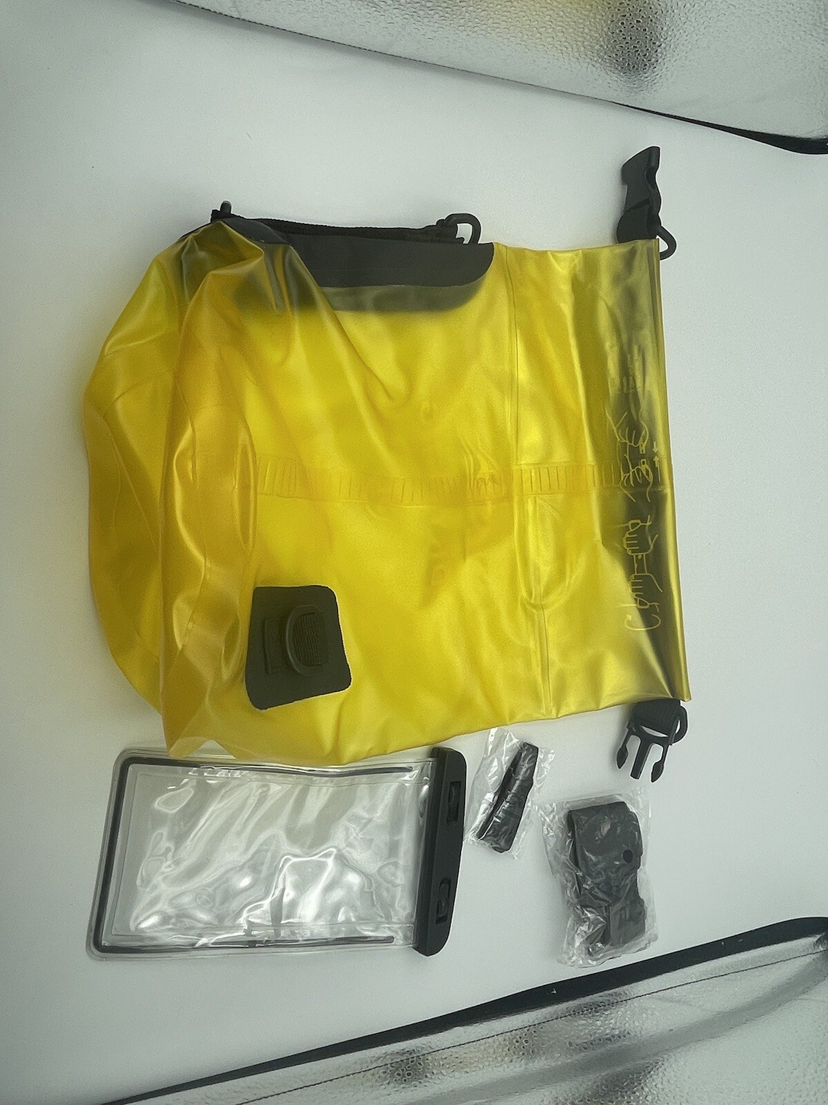HEETA 5L Waterproof Dry Bag w/ Phone Case Lightweight for Outdoors Travel Yellow