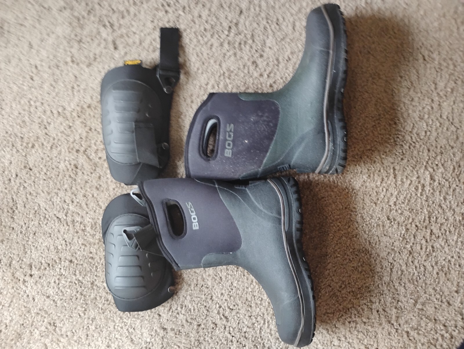 Sailing Offshore deck boots, black, size 11, top grade knee pads.