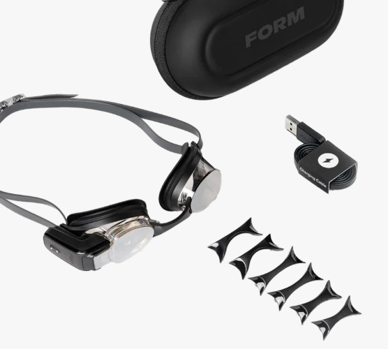 FORM With Smart Display Model Swim Goggles – Black (Large)