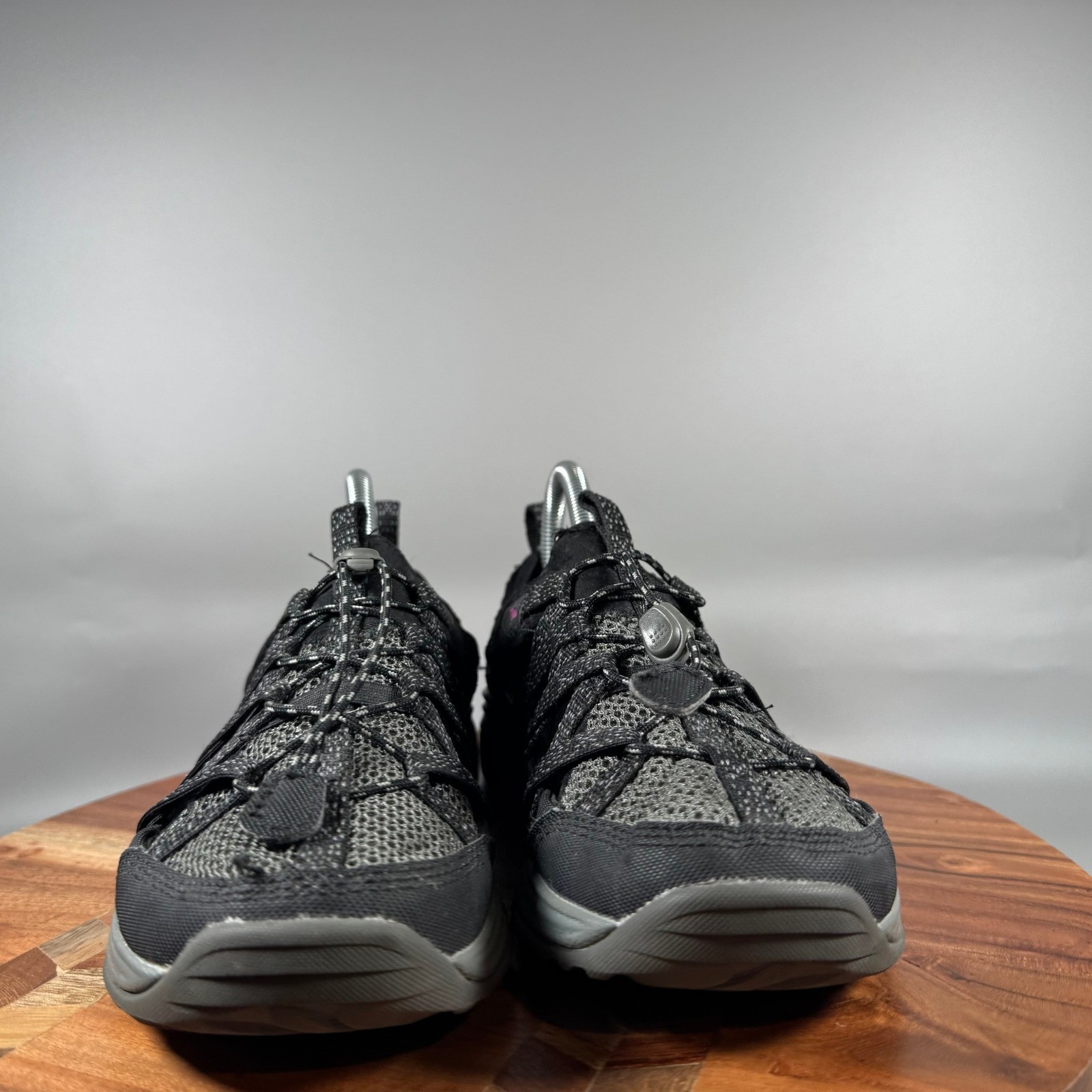 Chaco Outcross Evo 1 Womens 8.5 Black Gray Pink Hiking Water Shoes J104958