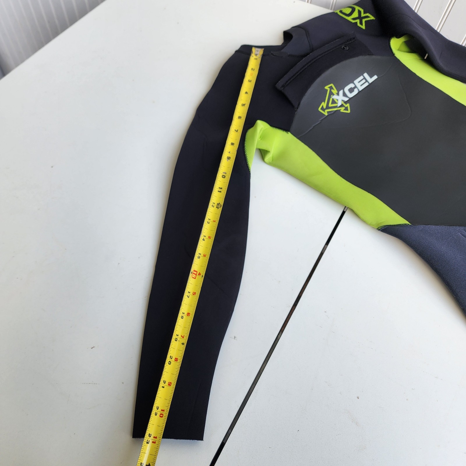 XCEL Revolt full Wetsuit SCUBA Gray Lime Green Youth size 14