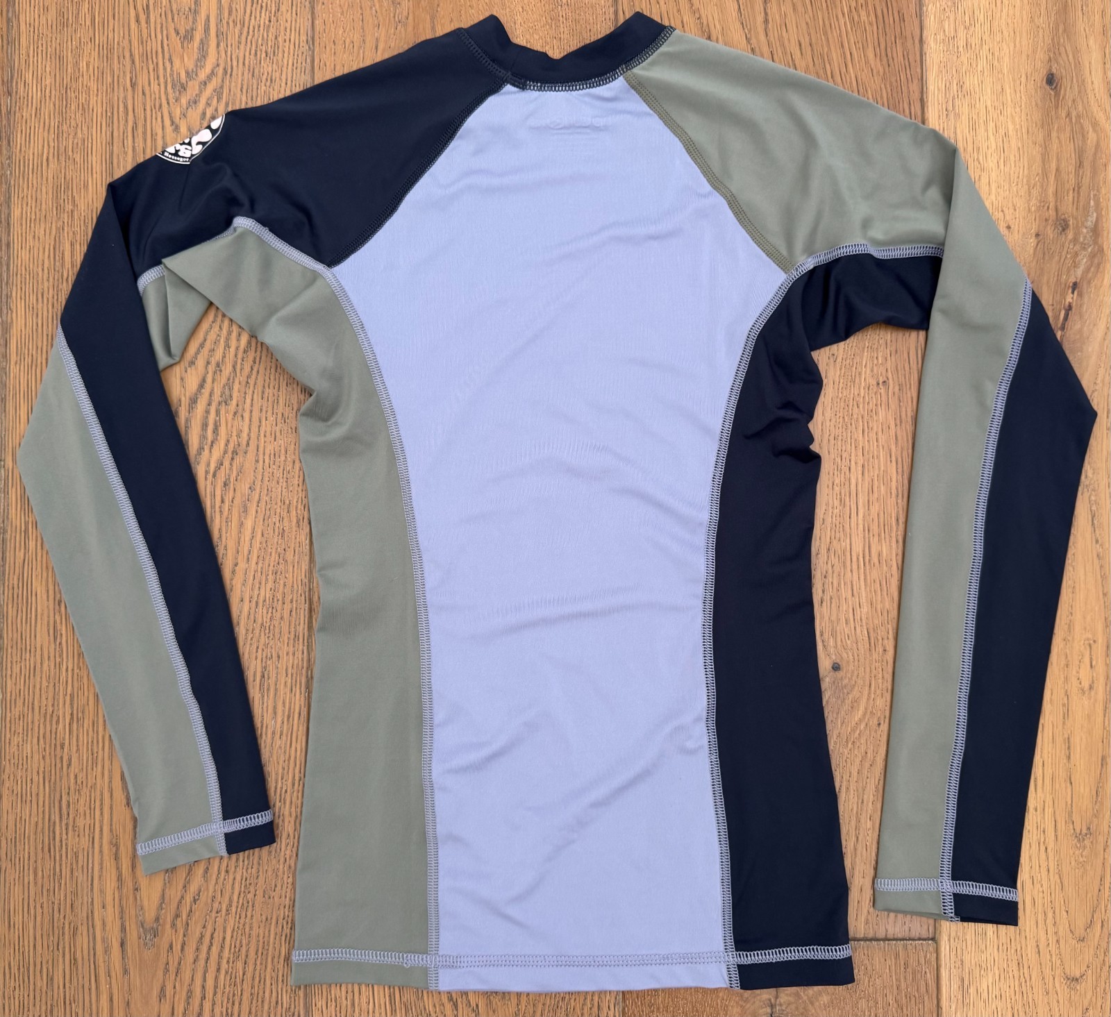 RIP CURL Women’s XS Gray Olive Green Long Sleeve Rash Guard SURF SESSIONS New