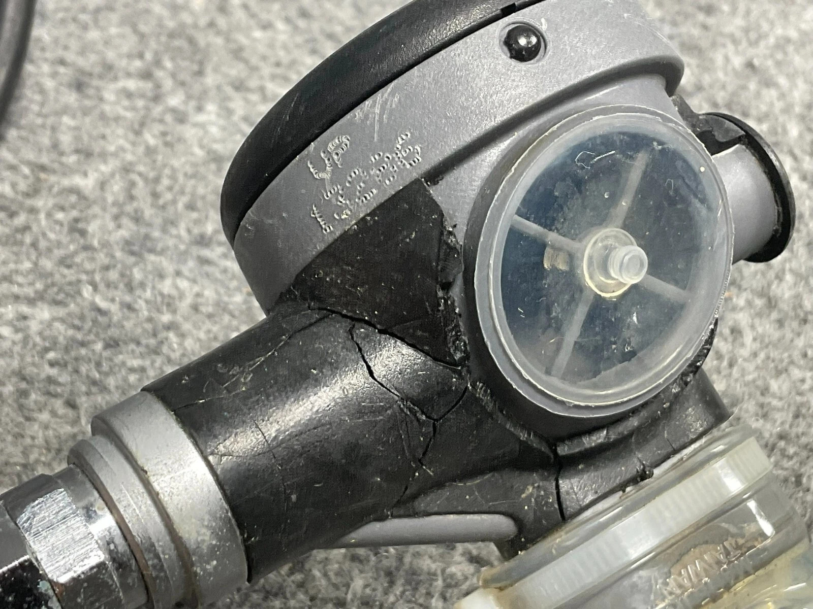 Mares EN250 Proton Scuba Diving Regulator Used Metal Lightweight