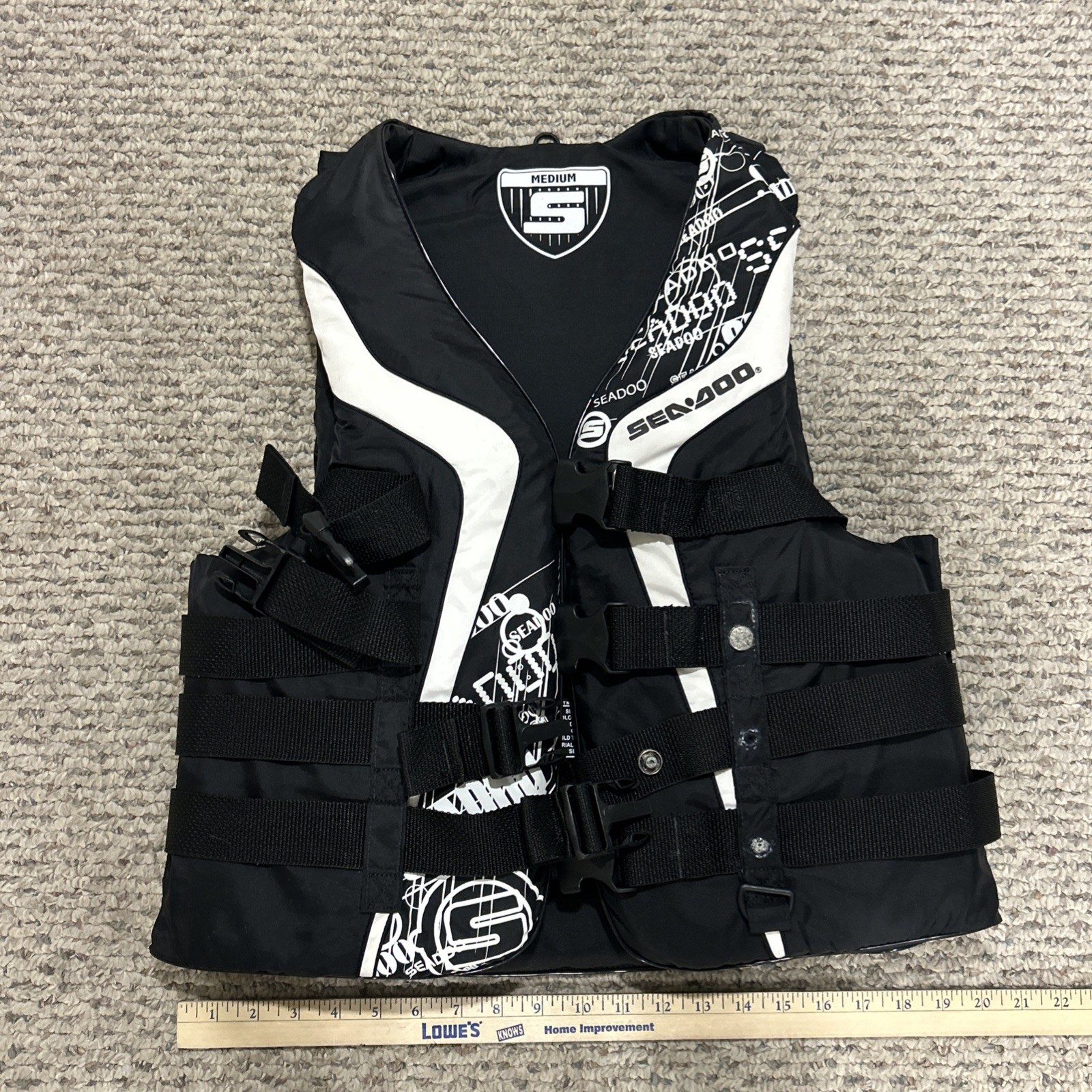 Sea Doo 1714 Ski Wakeboard Vest Unisex Size MED. Black Gray Pre-Owned