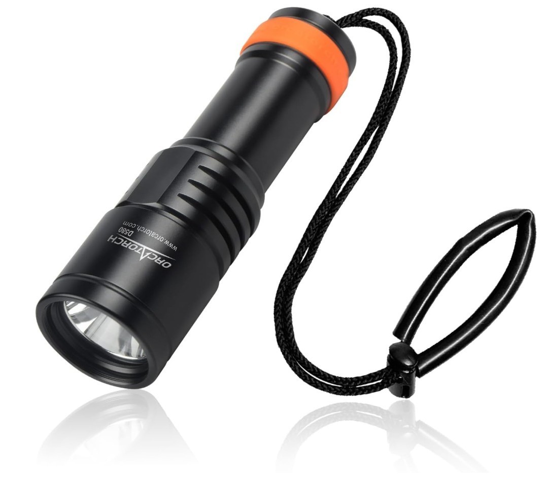 ORCATORCH D580 Scuba Dive Light, Max 530 Lumens Underwater Flashligh w/ 6Degrees