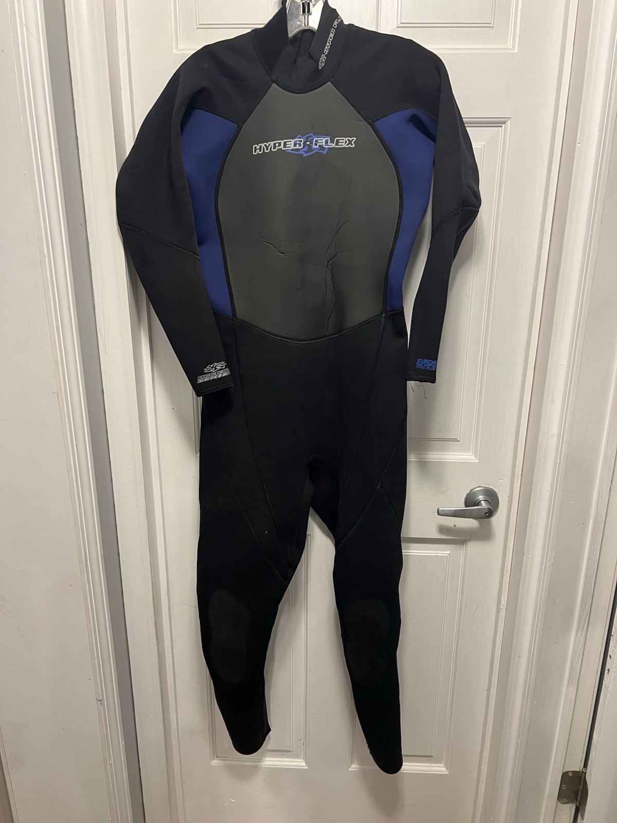 Hyperflex 3/2mm Men’s Full Wetsuit Black Royal Sz M Zip Back