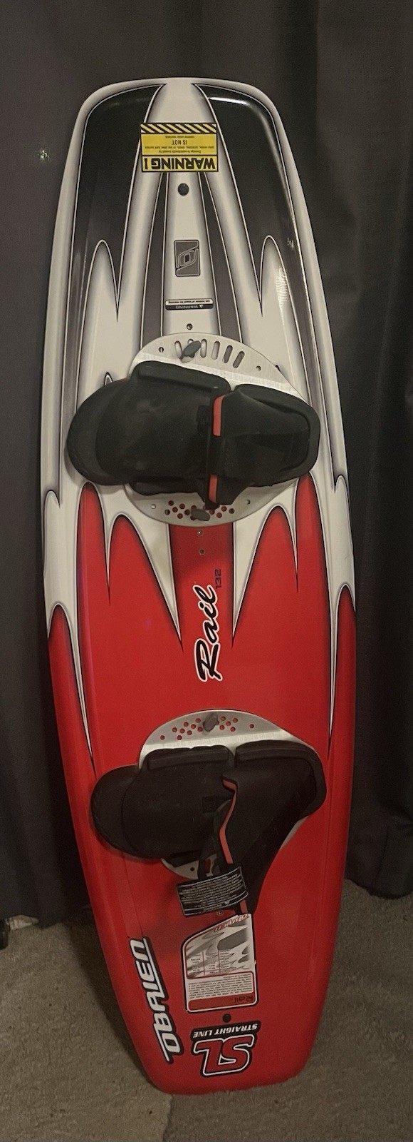 Obrien Straight Line Rail 132 Wakeboard W/Boots NO Rubber Covers