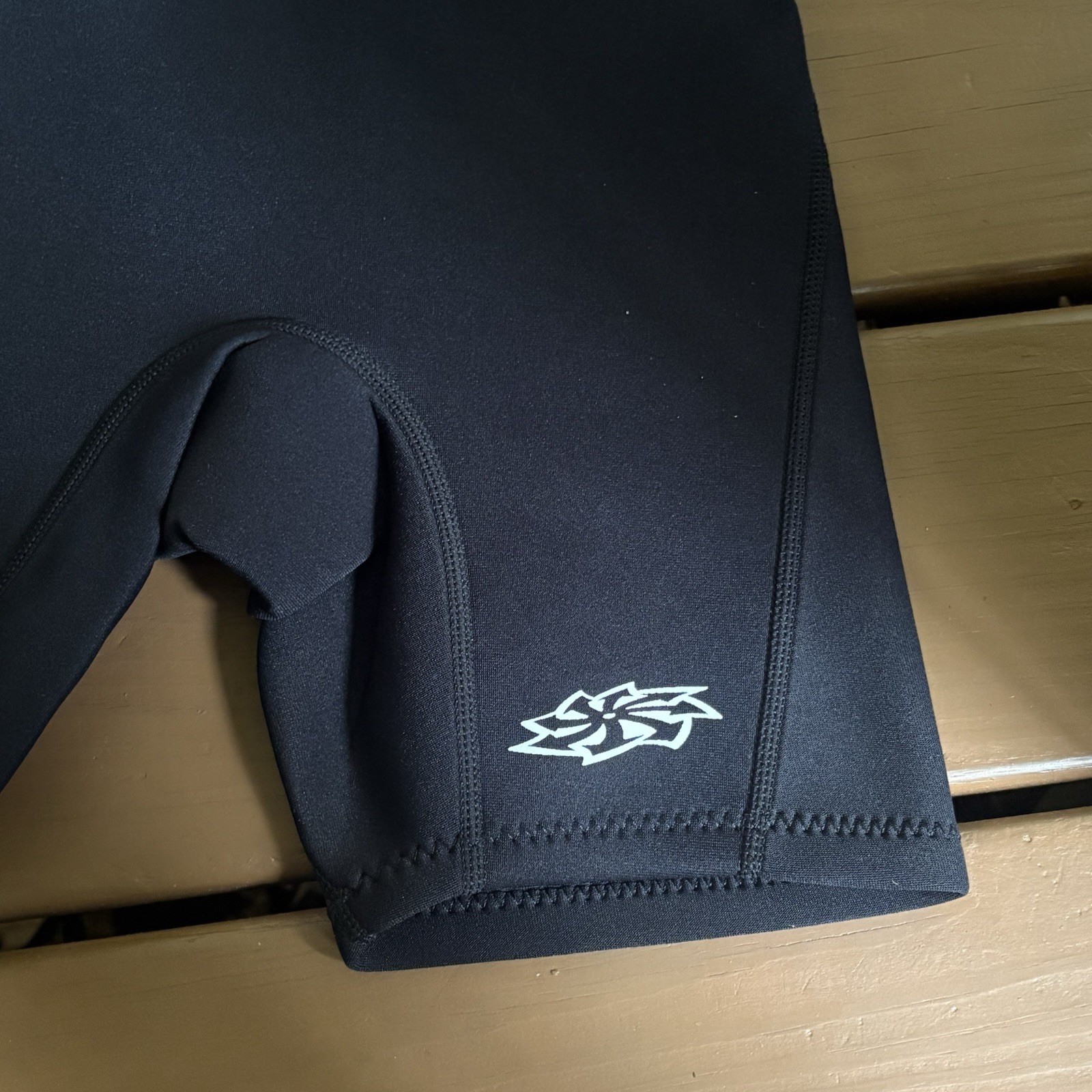Hyperflex Shorty Wetsuit Access 2mm Women’s 4 Full Zip Spring Black Blue NEW