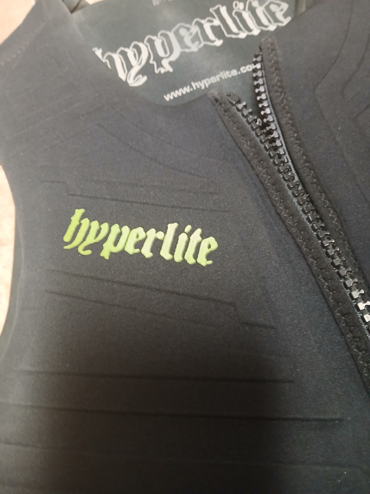 Hyperlite Adult Medium Over 90lb. 36 – 40 Inch Wakeboard Vest Life Jacket
