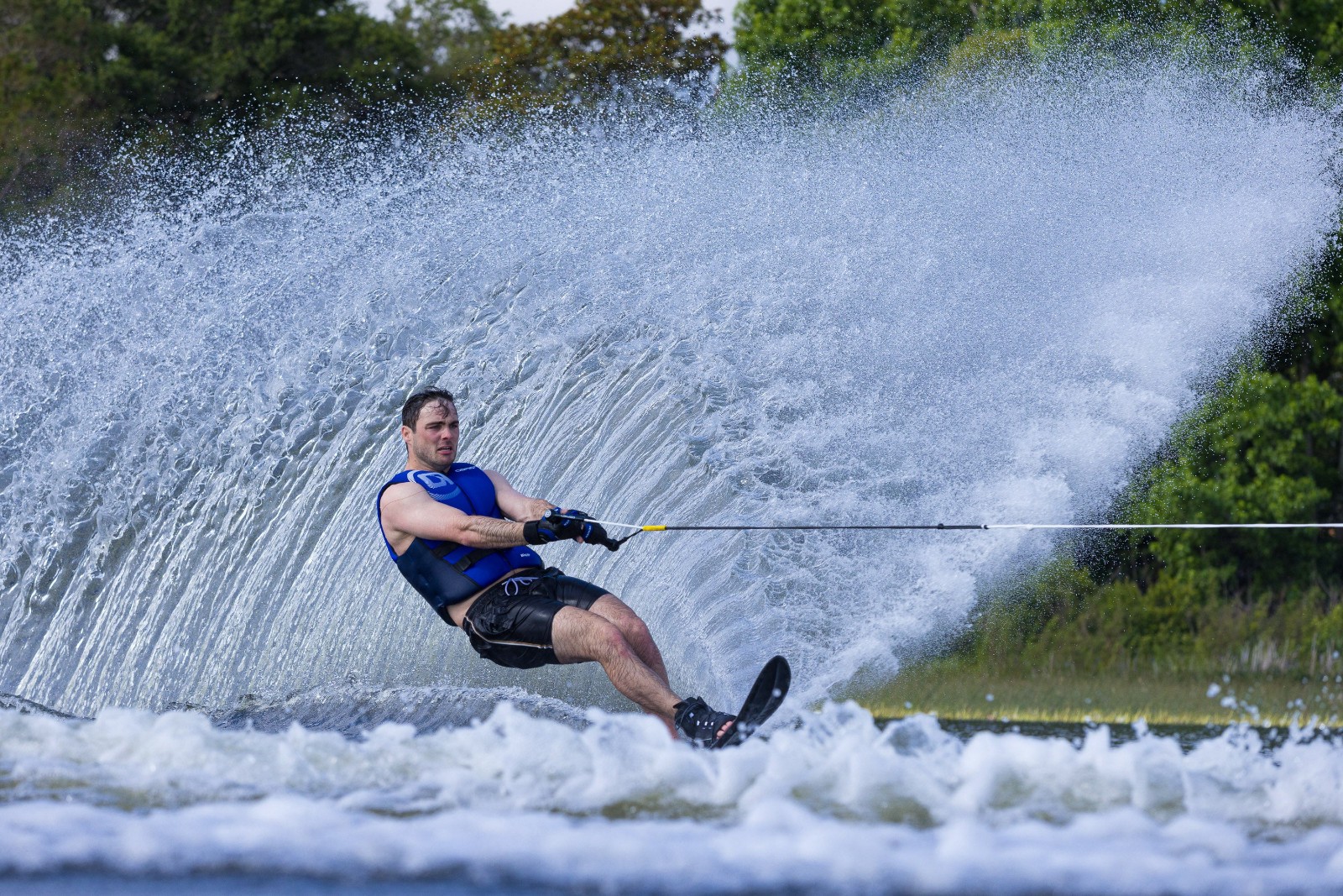 O’Brien Pro Tour 68″ Slalom Water Ski w/ Z9 Binding – 2026